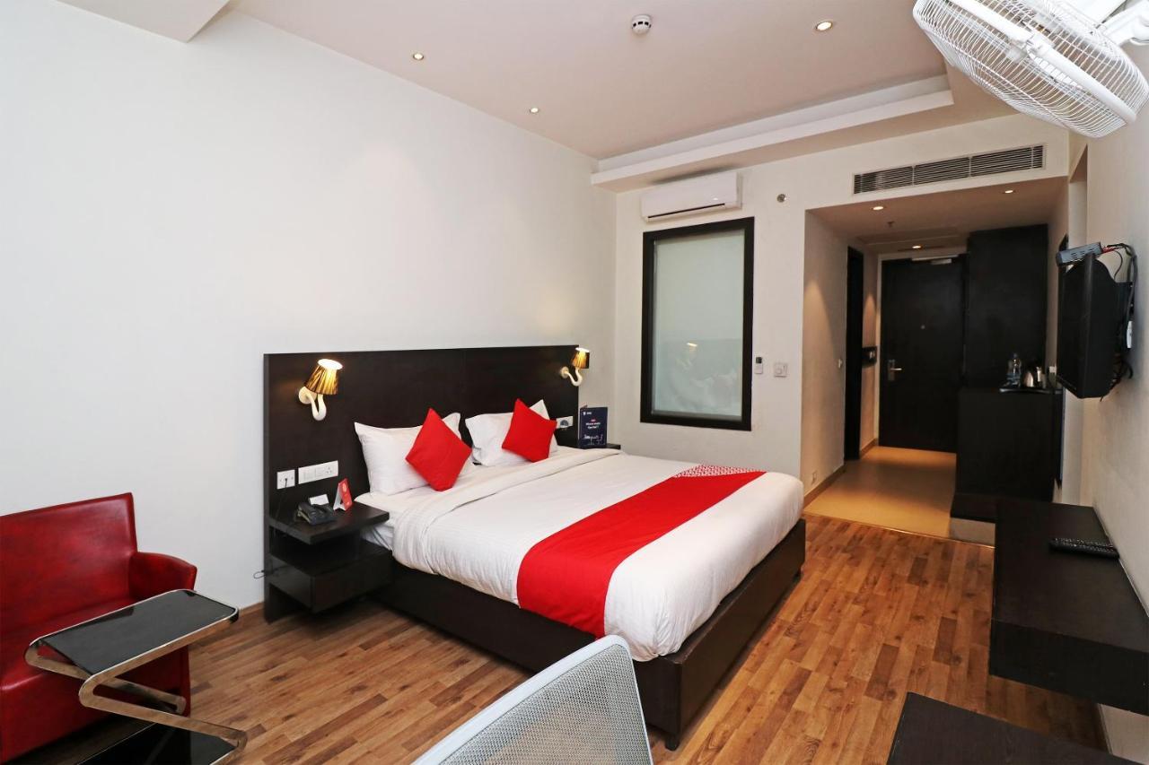 Capital O 19296 Joy Inn & Suites Bhiwadi Exteriör bild