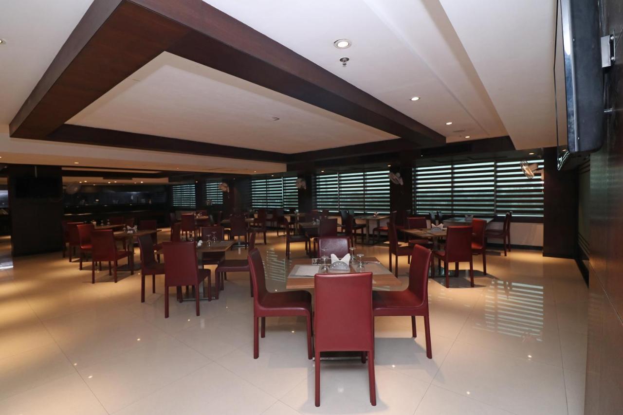 Capital O 19296 Joy Inn & Suites Bhiwadi Exteriör bild