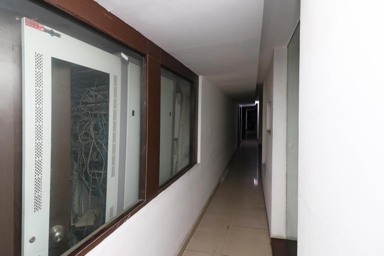 Capital O 19296 Joy Inn & Suites Bhiwadi Exteriör bild