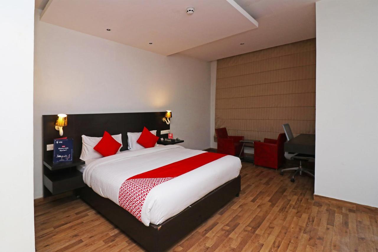 Capital O 19296 Joy Inn & Suites Bhiwadi Exteriör bild