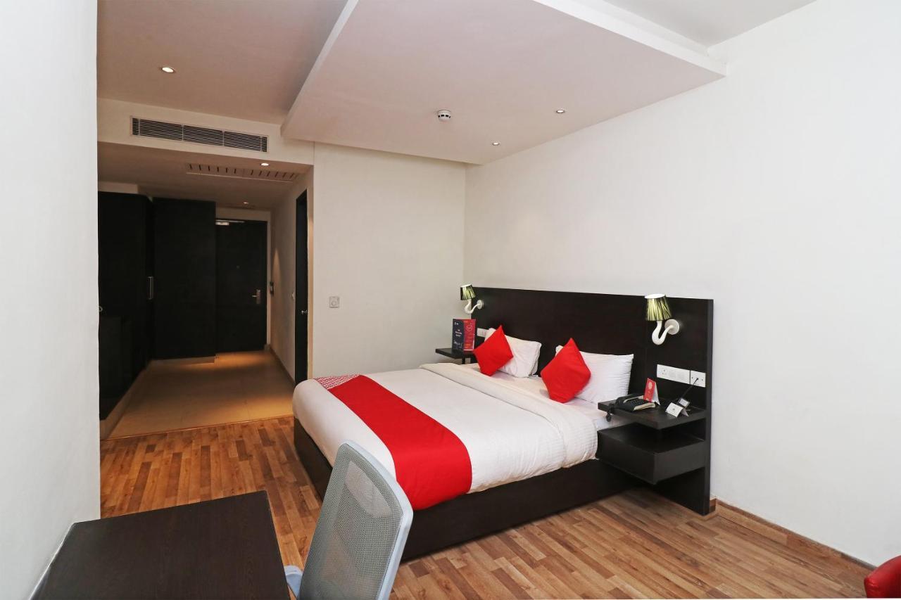 Capital O 19296 Joy Inn & Suites Bhiwadi Exteriör bild
