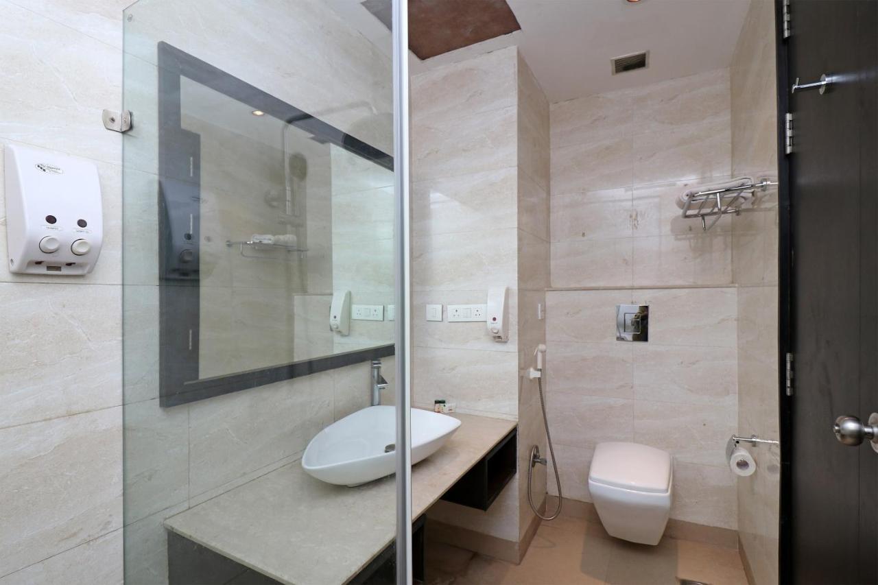 Capital O 19296 Joy Inn & Suites Bhiwadi Exteriör bild